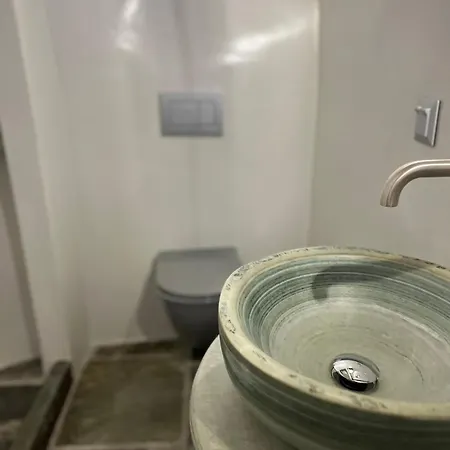 Celini Ll Tinos Krokos